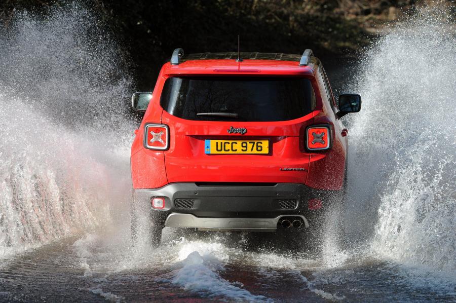  Jeep Renegade Limited 2015 года  (UK) (фото 20 из 30)